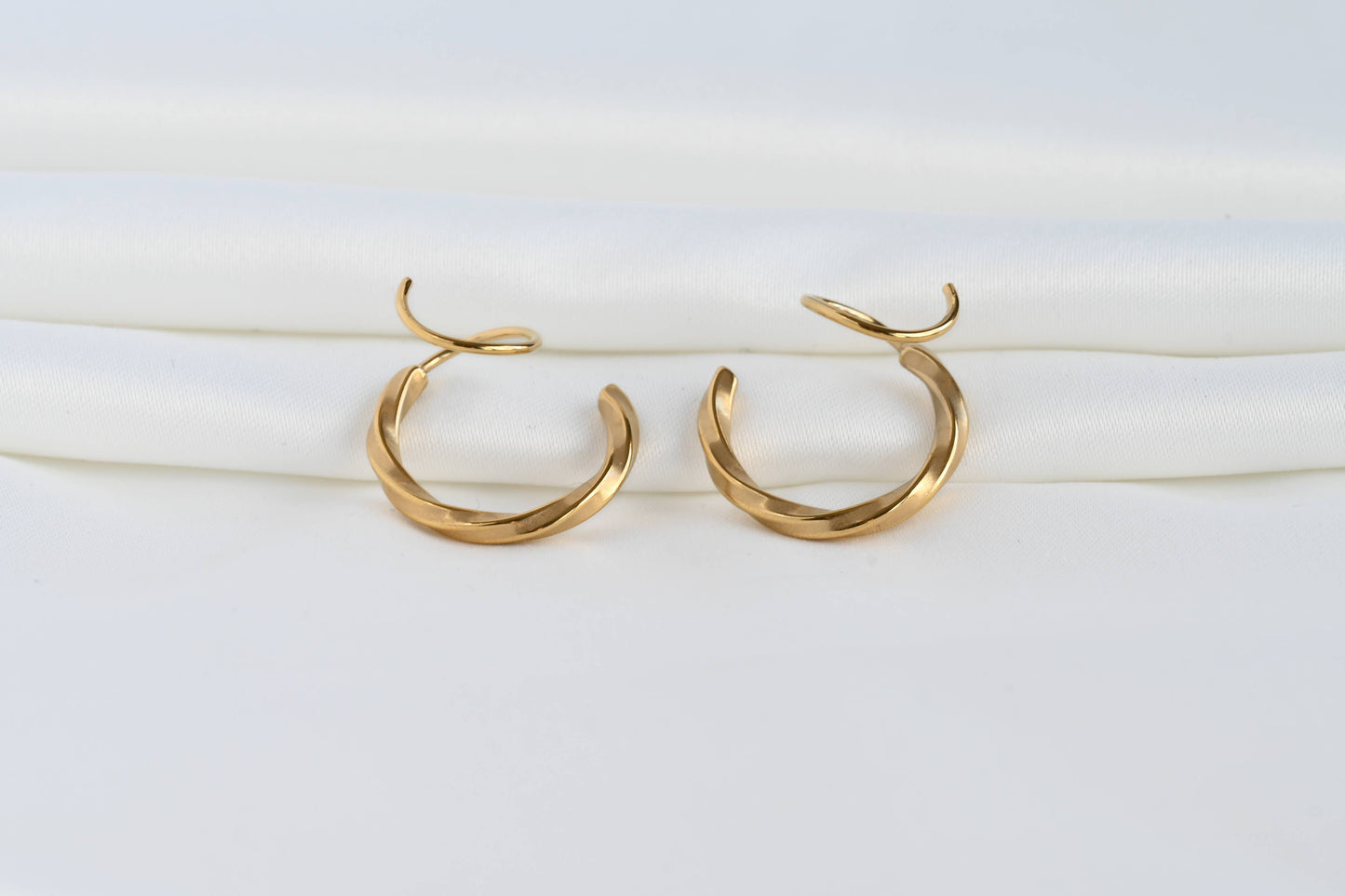 2 pcs18KT Gold PVD Spiral Hoop Earrings - Waterproof Hoops