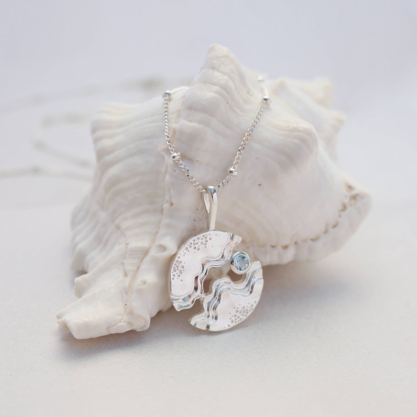 Hideaway Necklace - Silver