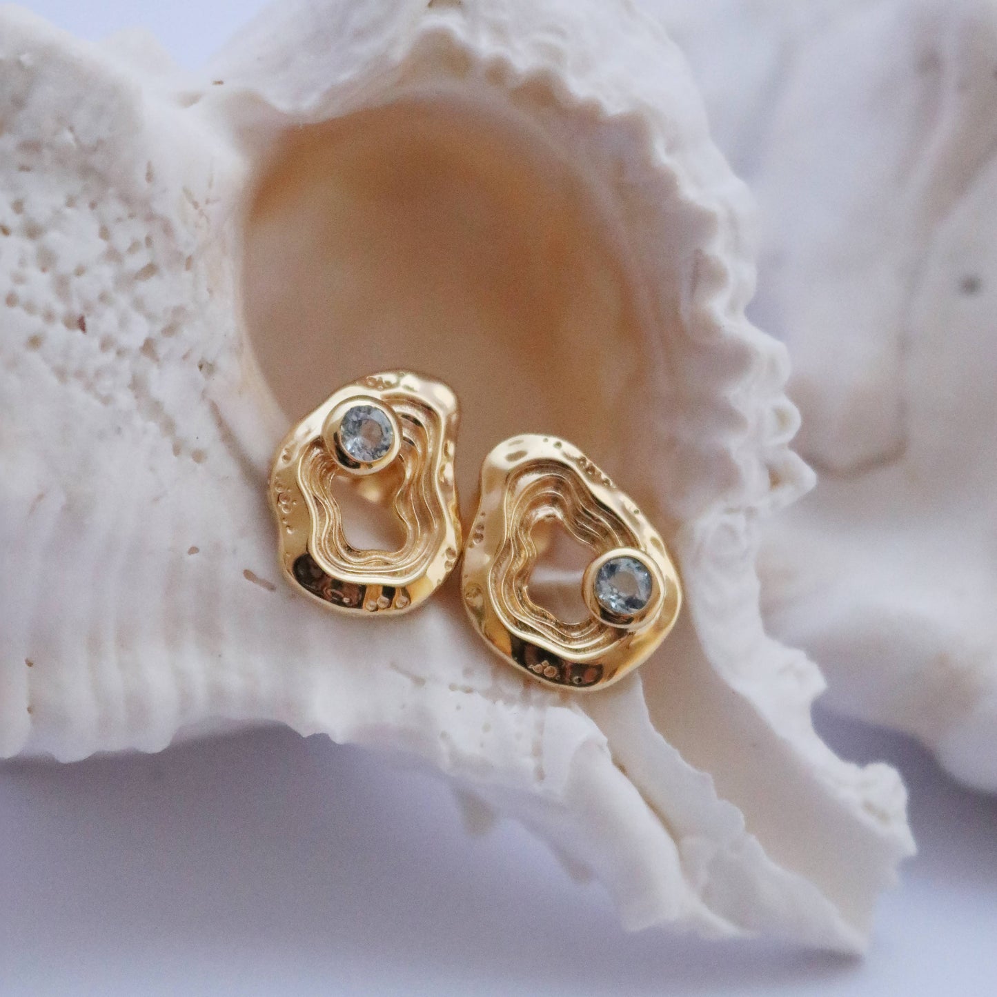 Oasis Ear Studs - Gold