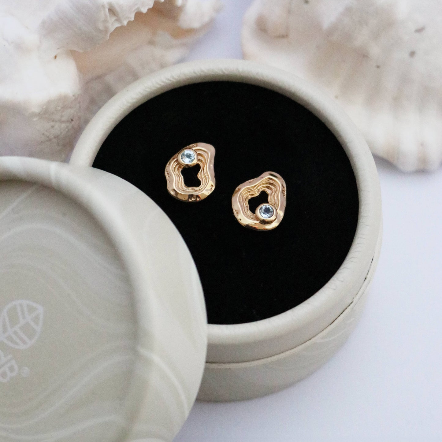 Oasis Ear Studs - Gold