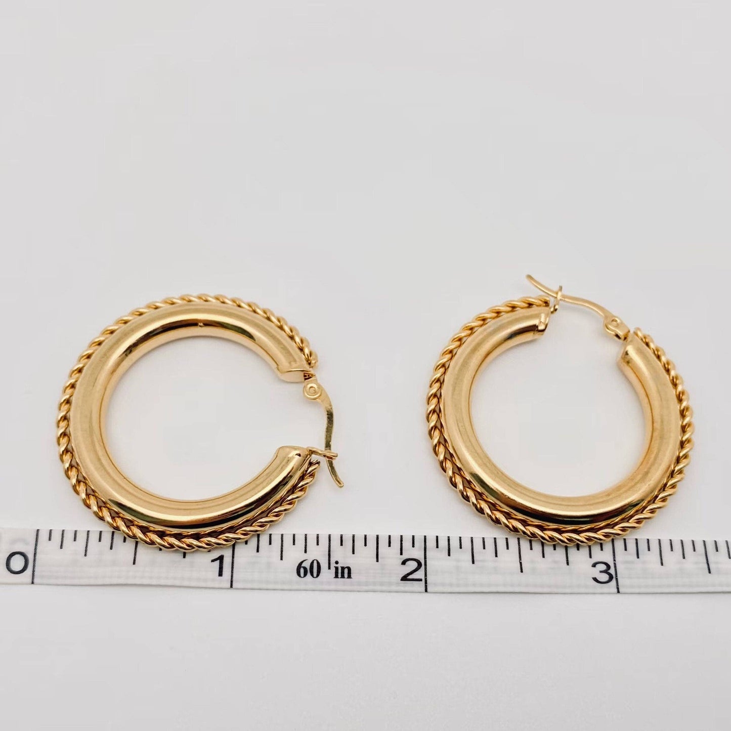 18 Kt Gold PVD Stainless Steel Hollow Ring Hoop Earrings