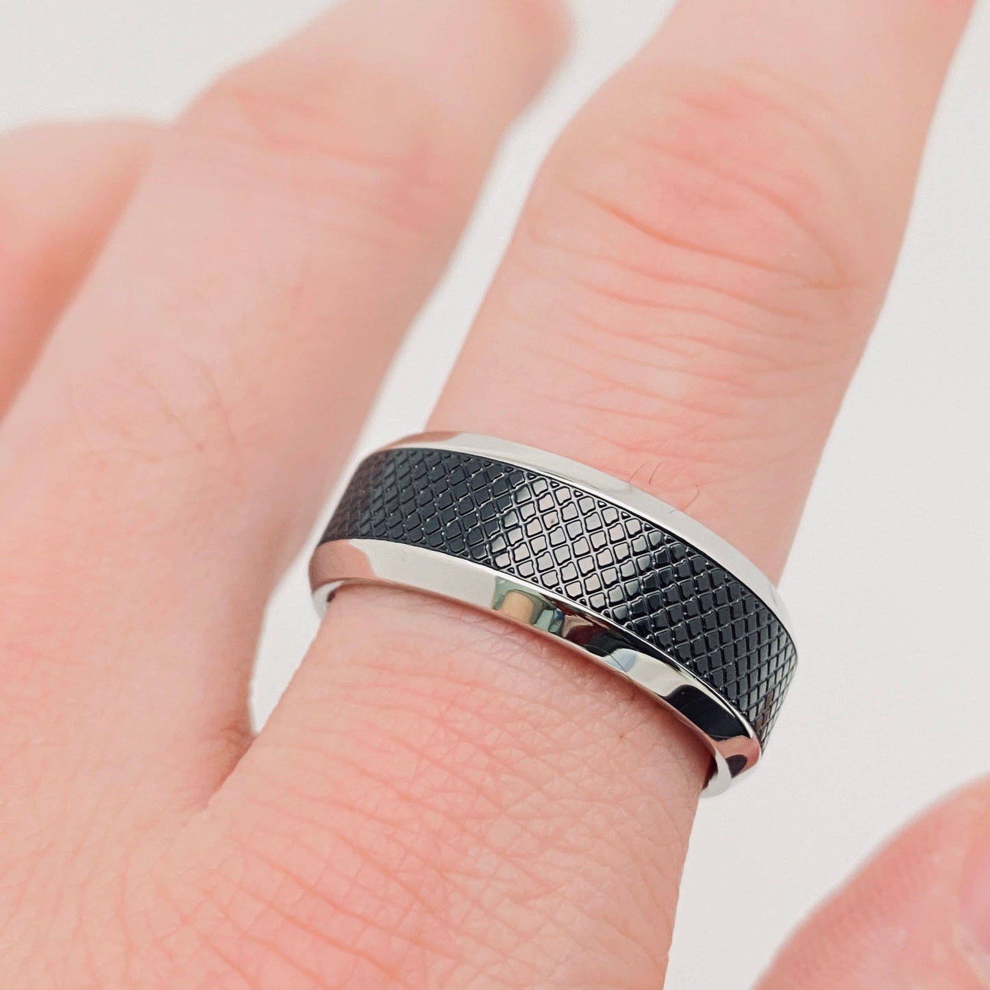 Men's Black Lattice Stainless Steel Ring